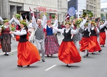 Żywe kolory Kurzeme (Kurlandii) z pierwszej połowy XIX wieku.