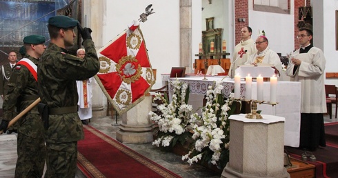 Paląca rana przyzywa prawdy i miłosierdzia