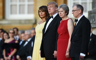 Trump skrytykował premier May