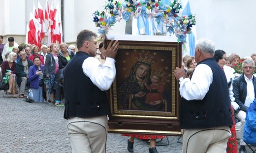 Rychwałd: lipcowe czuwanie