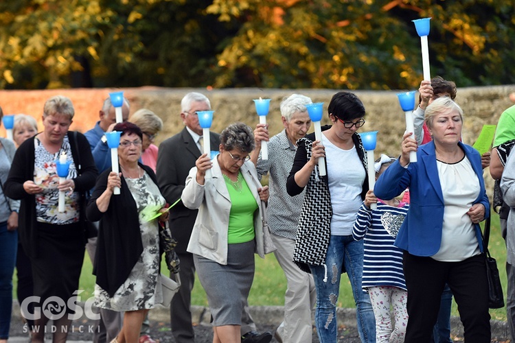 Poświęcenie nowej korony dla Matki Bożej w Grodziszczu