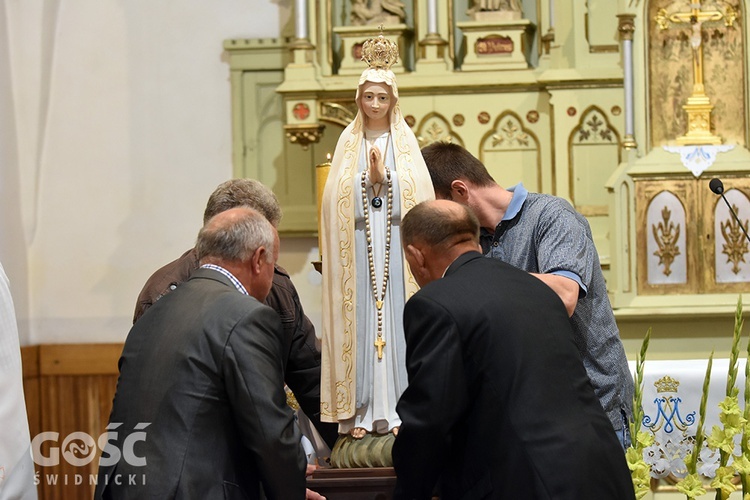 Poświęcenie nowej korony dla Matki Bożej w Grodziszczu