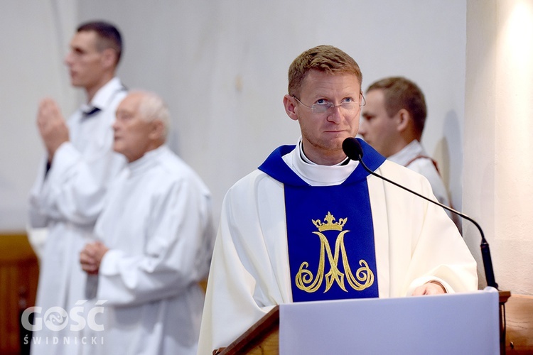 Poświęcenie nowej korony dla Matki Bożej w Grodziszczu