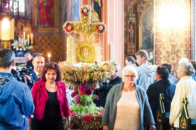 Wieniec to tradycyjny element dożynek.