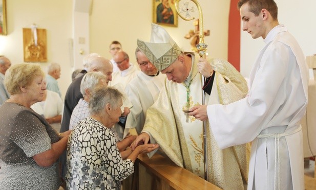 Bp Piotr Greger udzielił w Polance sakramentu namaszczenia chorych