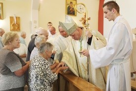 Bp Piotr Greger udzielił w Polance sakramentu namaszczenia chorych