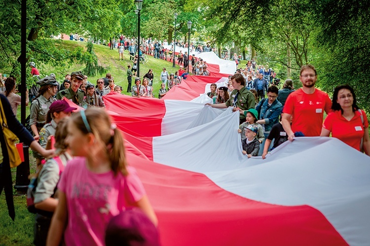 Dzień Flagi Rzeczypospolitej, 2 maja 2018 w Skierniewicach.