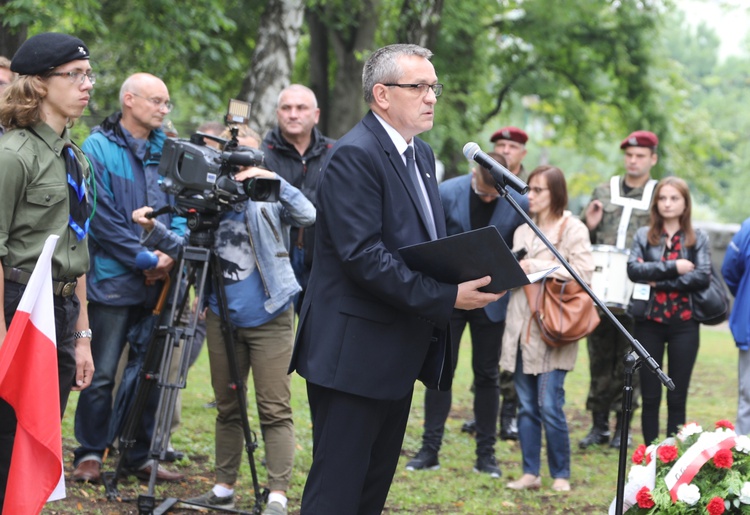 Odsłonięcie w Bielsku-Białej pomnika ofiar ludobójstwa z Wołynia