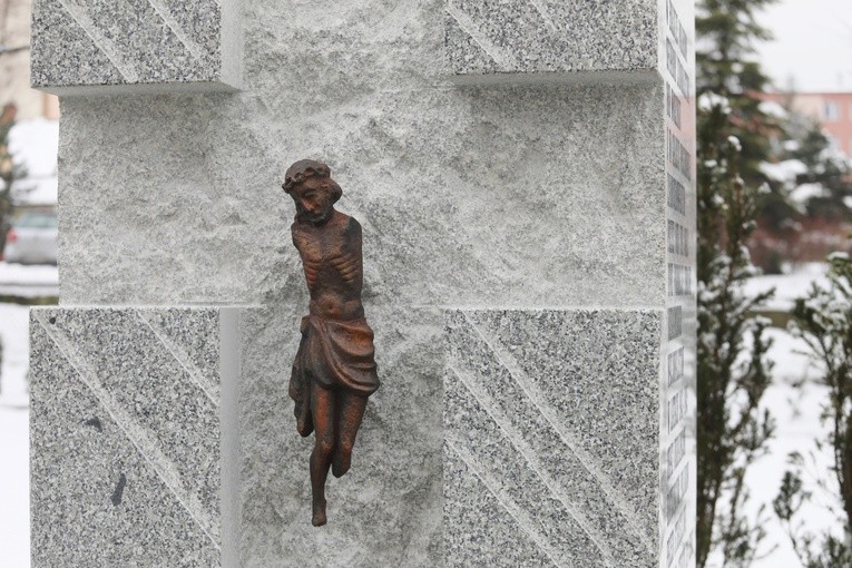 Odsłonięcie w Bielsku-Białej pomnika ofiar ludobójstwa z Wołynia