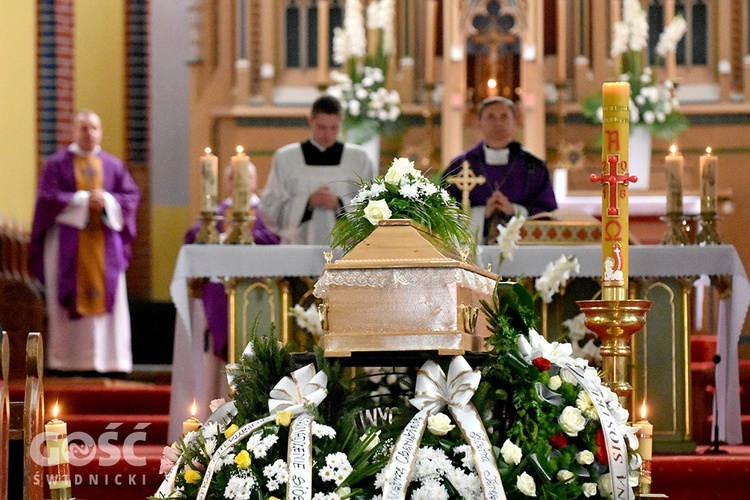 Pogrzeb s. Cherubiny Czerwińskiej w Bielawie