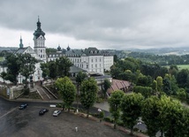 Wzgórze sannktuaryjne i klasztorne w Tuchowie