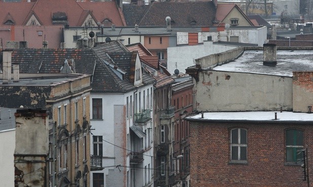 W Bytomiu zawaliła się ściana budynku 