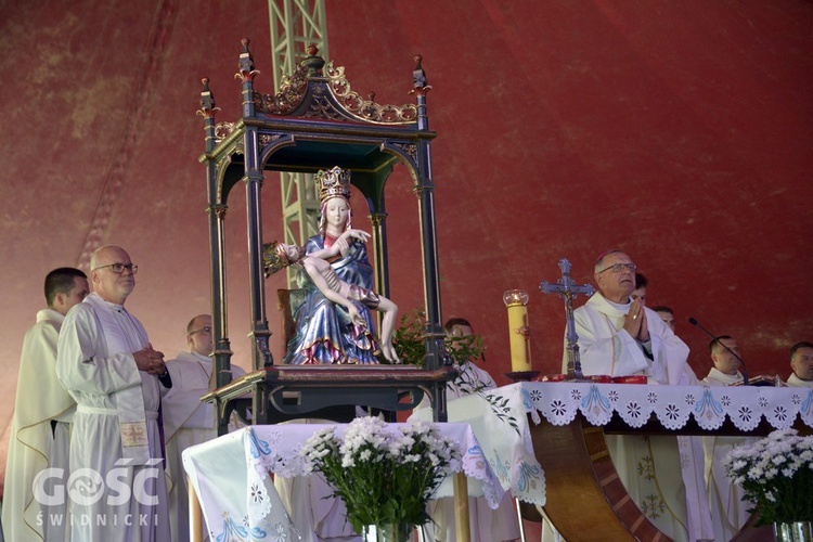 Wakacje Fundacji Dzieło Nowego Tysiąclecia