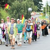 ▲	W sierpniu z Warszawy do Częstochowy wyruszy dziewięć pielgrzymek pieszych, rowerowych i rolkowych.