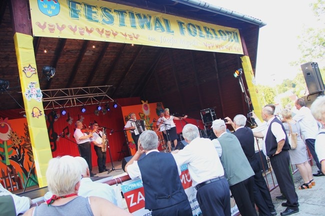 Ludowy festiwal w Iłży