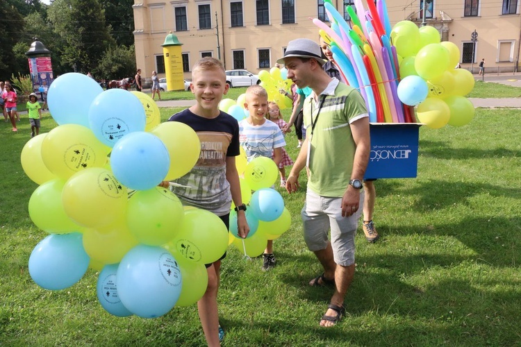 Piknik rodzinny pod Oknem Papieskim