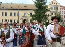 Piknik rodzinny pod Oknem Papieskim