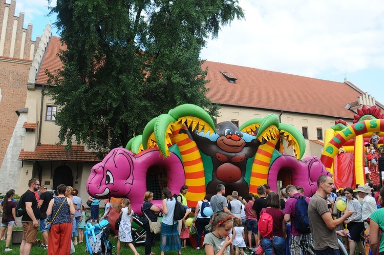 Piknik rodzinny pod Oknem Papieskim Cz. 2