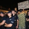 "Dzięki działaniom policji nie dochodzi do eskalacji wydarzeń na protestach"