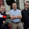 Maciej Urbaniec po raz drugi przesuwa swoje granice na wyprawie Rozkręć Wiarę. Wspierają go tata Witold i brat Mateusz