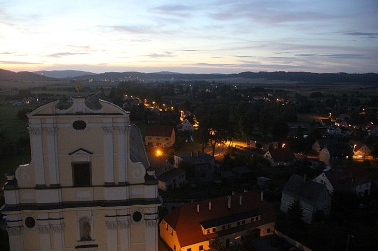 Zaćmie-nie Księżyca nad Krzeszowem