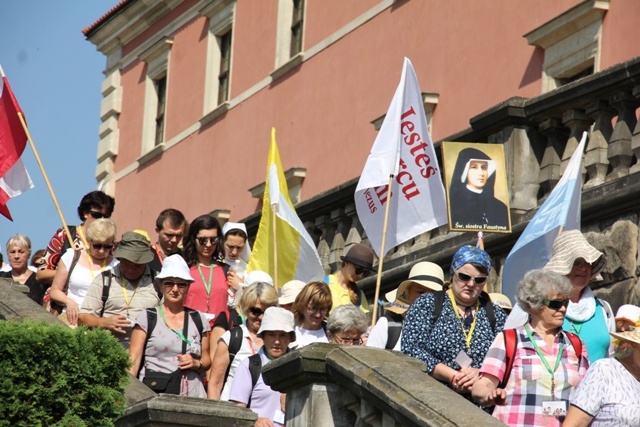 X Piesza Pielgrzymka z Warszawy do Ostrówka