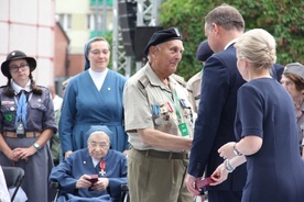 Pośmiertne odznaczenie dla K.K. Baczyńskiego