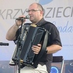 10. Biesiada fundacji "Krzyż Dziecka" w Pisarzowicach