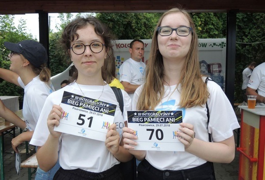 10. Biesiada fundacji "Krzyż Dziecka" w Pisarzowicach