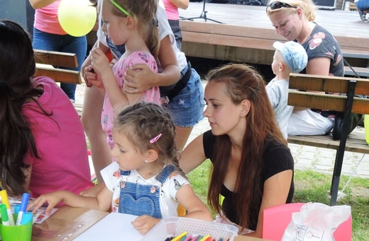 10. Biesiada fundacji "Krzyż Dziecka" w Pisarzowicach