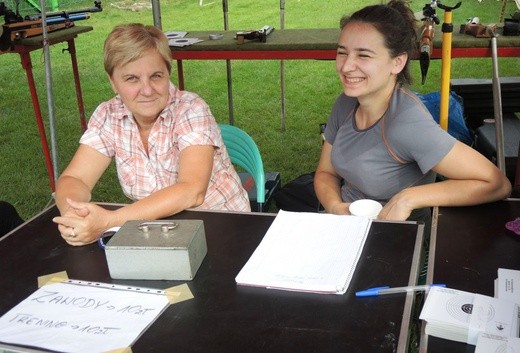 10. Biesiada fundacji "Krzyż Dziecka" w Pisarzowicach