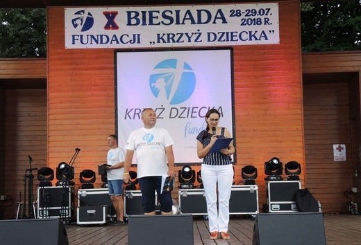 10. Biesiada fundacji "Krzyż Dziecka" w Pisarzowicach