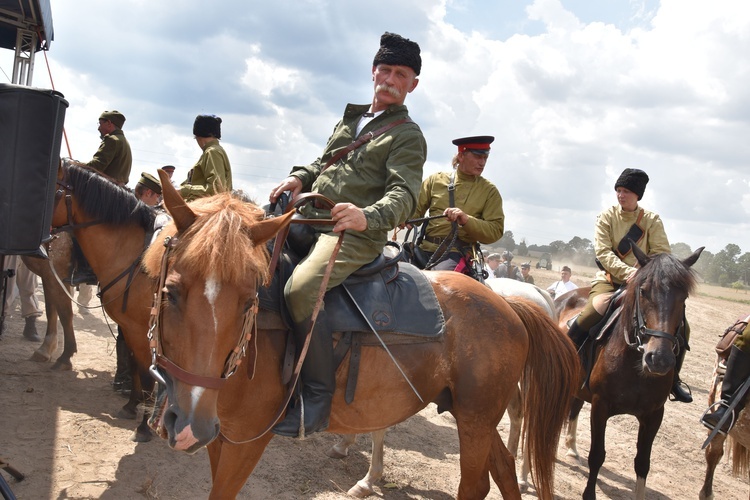 Piknik historyczny w Chojnowie