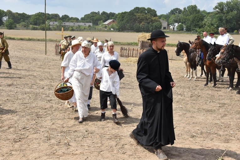 Piknik historyczny w Chojnowie