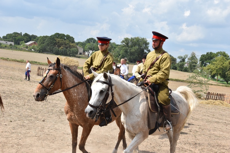 Piknik historyczny w Chojnowie