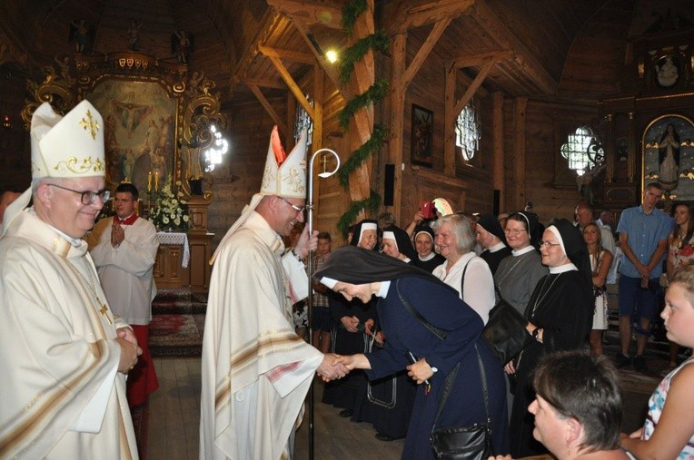 Prymas i biskupi w Oleśnie u św. Anny