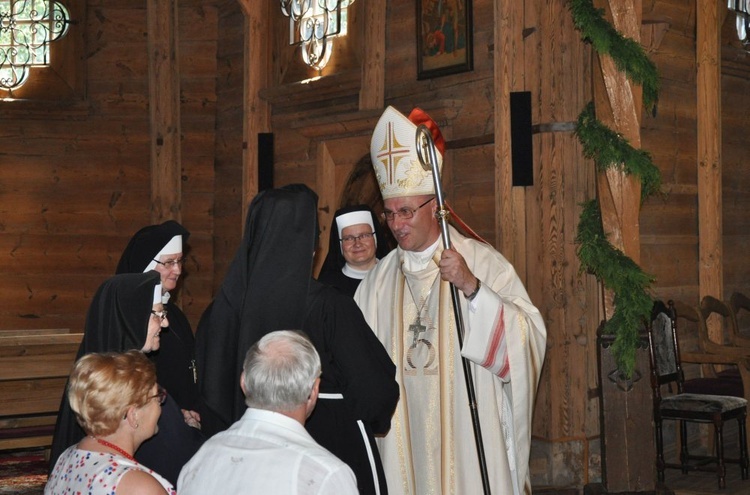 Prymas i biskupi w Oleśnie u św. Anny