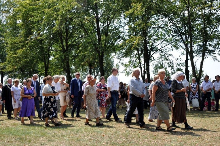 Prymas i biskupi w Oleśnie u św. Anny