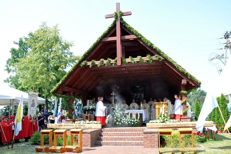 Prymas i biskupi w Oleśnie u św. Anny