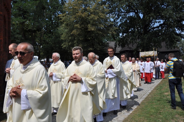 Prymas i biskupi w Oleśnie u św. Anny