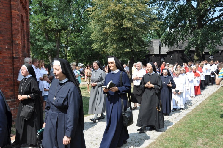 Prymas i biskupi w Oleśnie u św. Anny