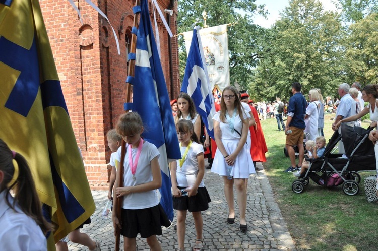 Prymas i biskupi w Oleśnie u św. Anny