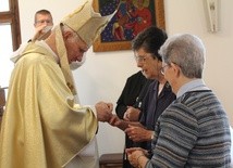 Biskup wręczył siostrom pierścienie św. Stanisława 