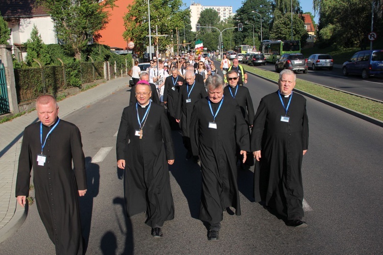 Pielgrzymi z Gorzowa wyruszyli na Jasną Górę