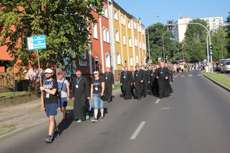 Pielgrzymi z Gorzowa wyruszyli na Jasną Górę