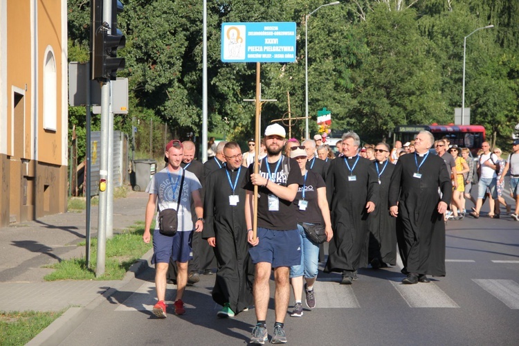 Pielgrzymi z Gorzowa wyruszyli na Jasną Górę