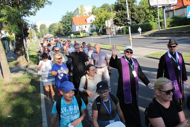 Pielgrzymi z Gorzowa wyruszyli na Jasną Górę