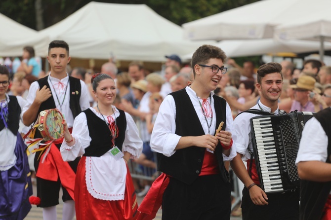 Korowód na rozpoczęcie 55. TKB w Wiśle -2018