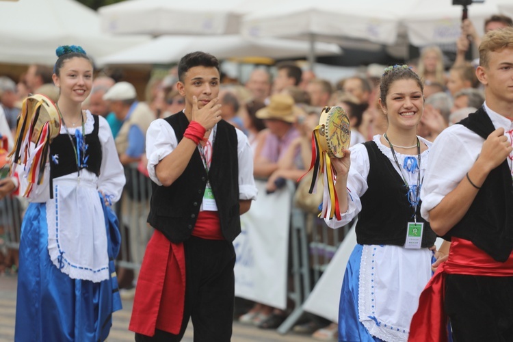 Korowód na rozpoczęcie 55. TKB w Wiśle -2018