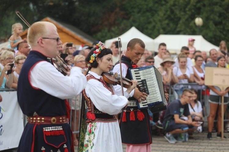 Korowód na rozpoczęcie 55. TKB w Wiśle -2018